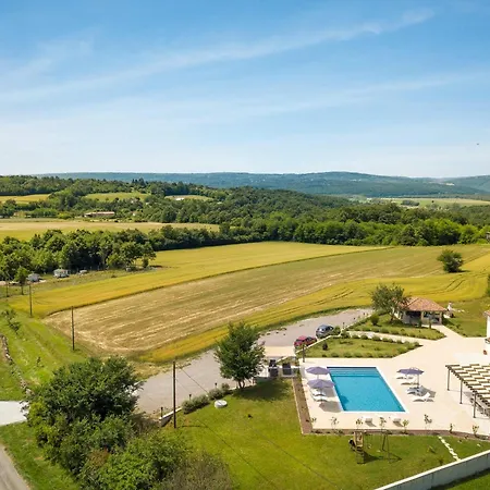 빌라 Roti By Rent Istria Kostrcani